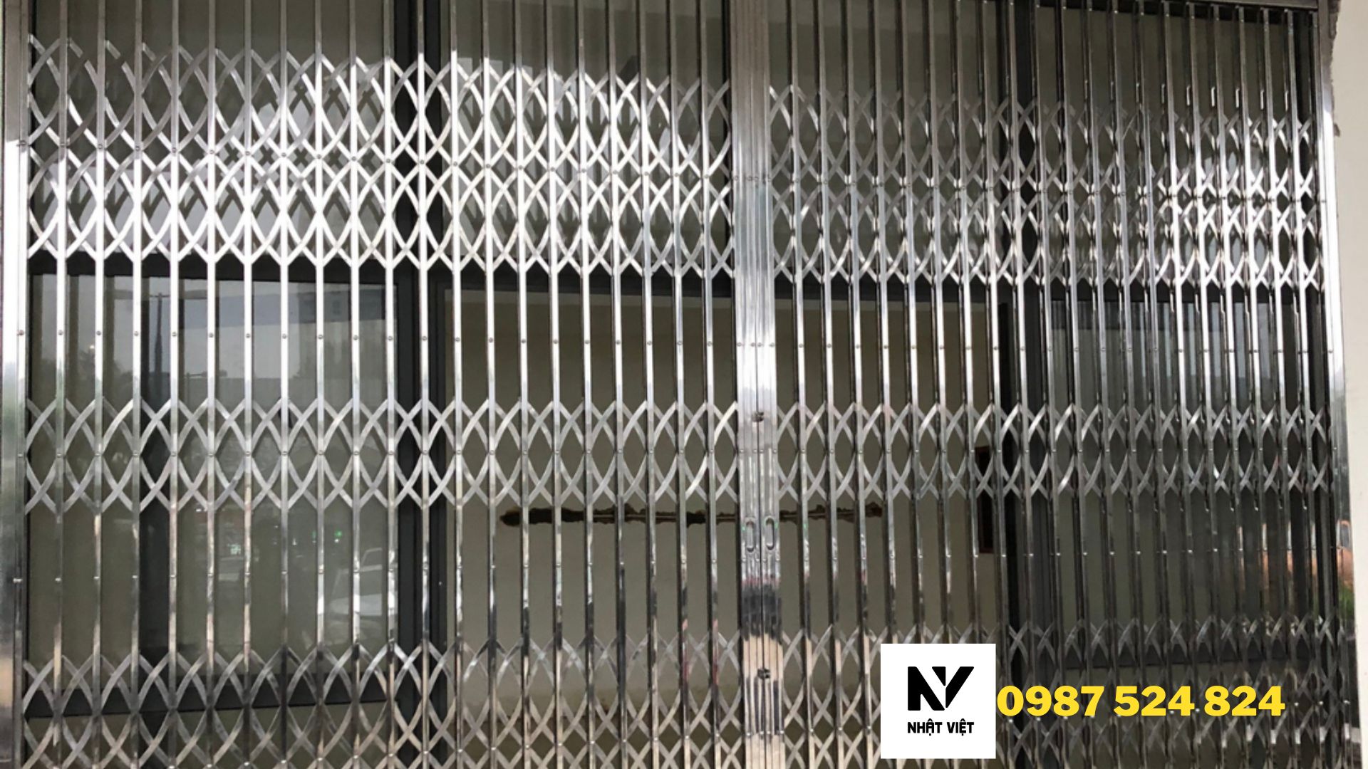Cửa xếp không có lá gió bền bỉ, giá rẻ, Lắp đặt cửa xếp nhanh chóng uy tín tại Hà Nội